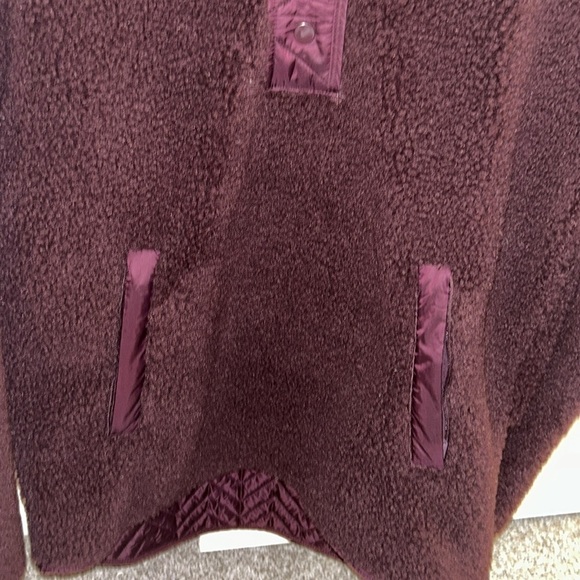 ⭐️HP⭐️ Athleta Cozy Oversized Sherpa - Picture 4 of 6